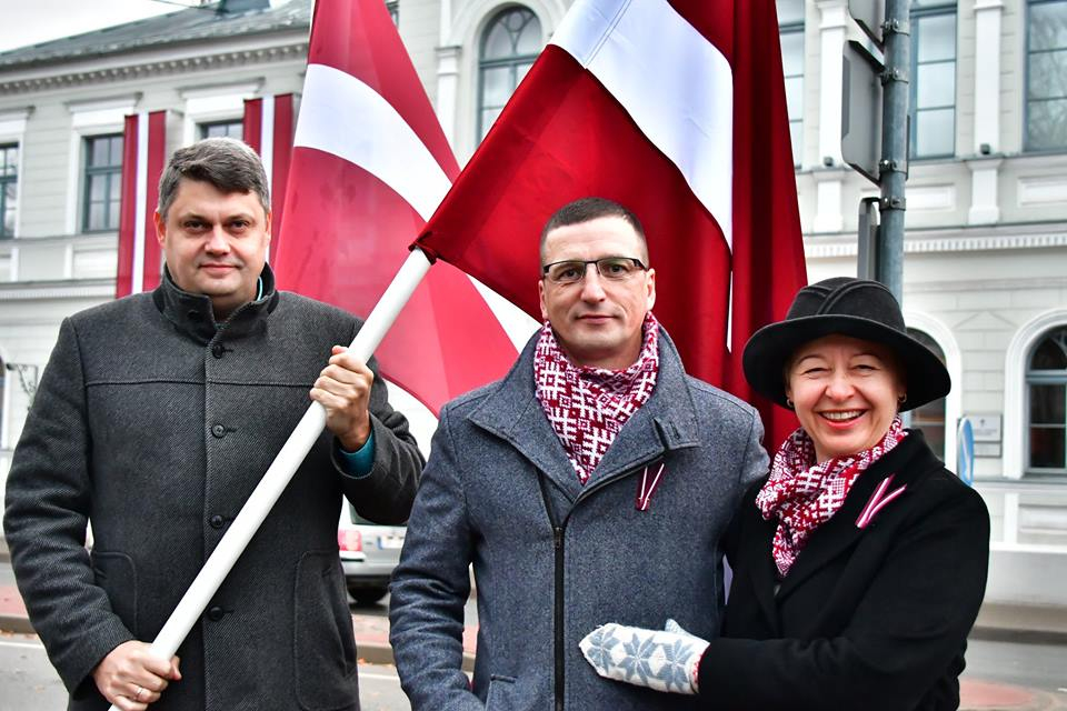 Jēkabpils domes priekšsēdētājs Raivis Ragainis izsaka pateicību Latvijas simtgades svinību organizatoriem Jēkabpilī