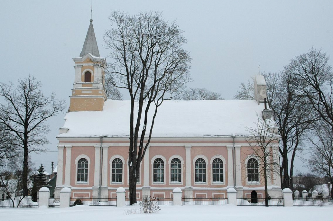 Ziemassvētku un Jaungada dievkalpojumi Jēkabpils un Viesītes Romas katoļu draudzēs