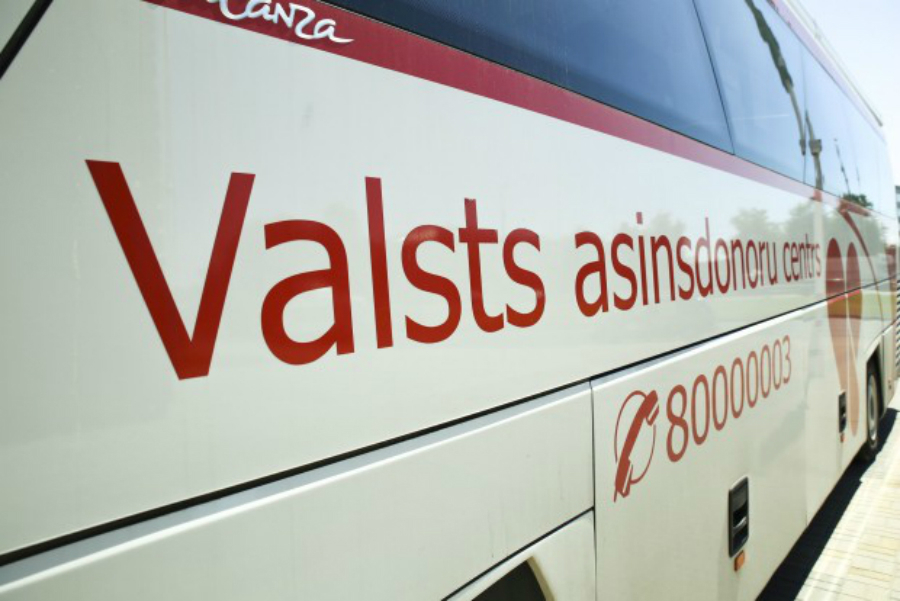 Jēkabpils slimnīcā 2018.gadā asins donorus reizi nedēļā pieņems VADC specializētajā autobusā