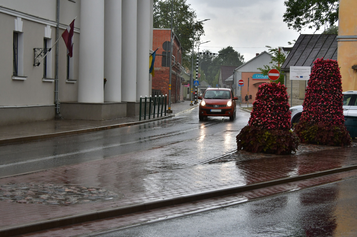 Jaunajā darba nedēļā  lietus Latvijā iespējams katru dienu