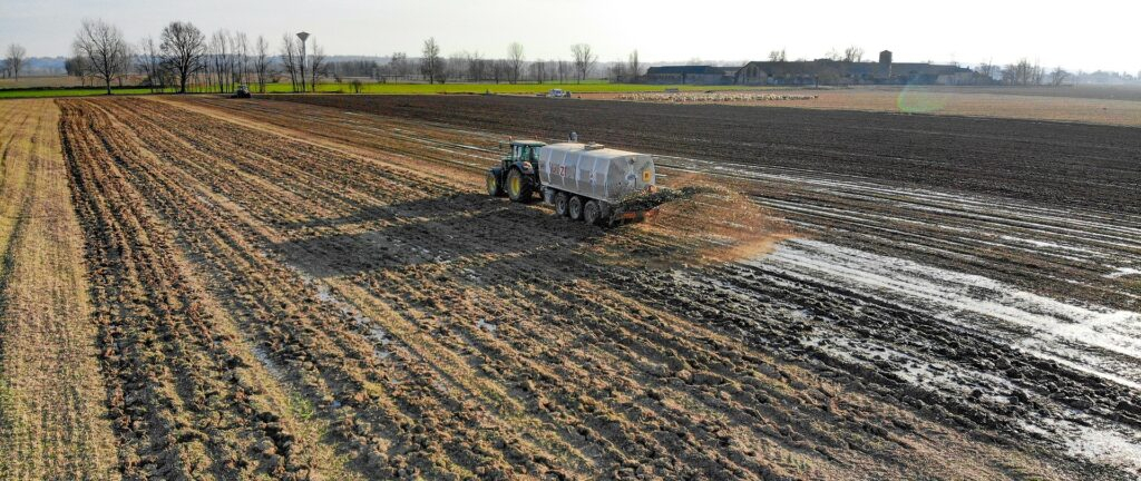 VVD: Latvijā, tajā skaitā Jēkabpils apkārtnē,  sākas aktīva lauksamniecības zemju mēslošanas sezona
