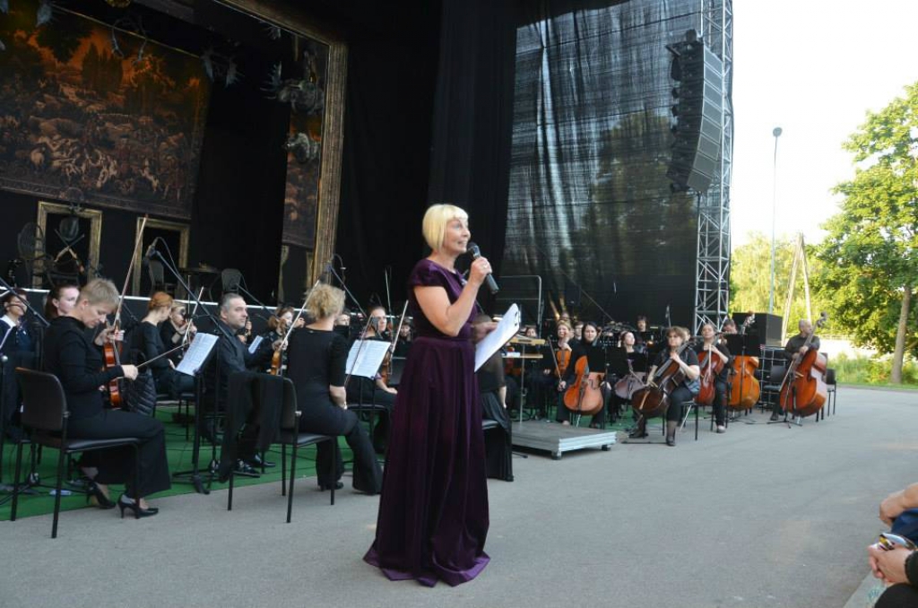 Jēkabpils kultūras pārvaldes viedoklis par "Sanktpēterburgas operas" izrādi "Sikspārnis"