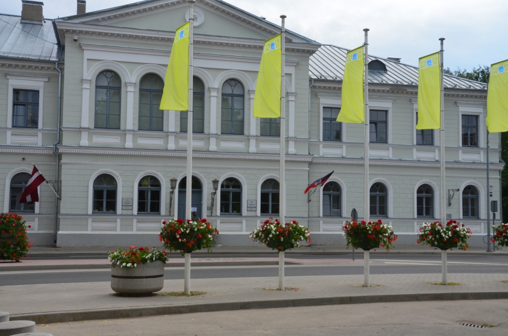 Apstiprina grozījumus Jēkabpils pilsētas budžetā