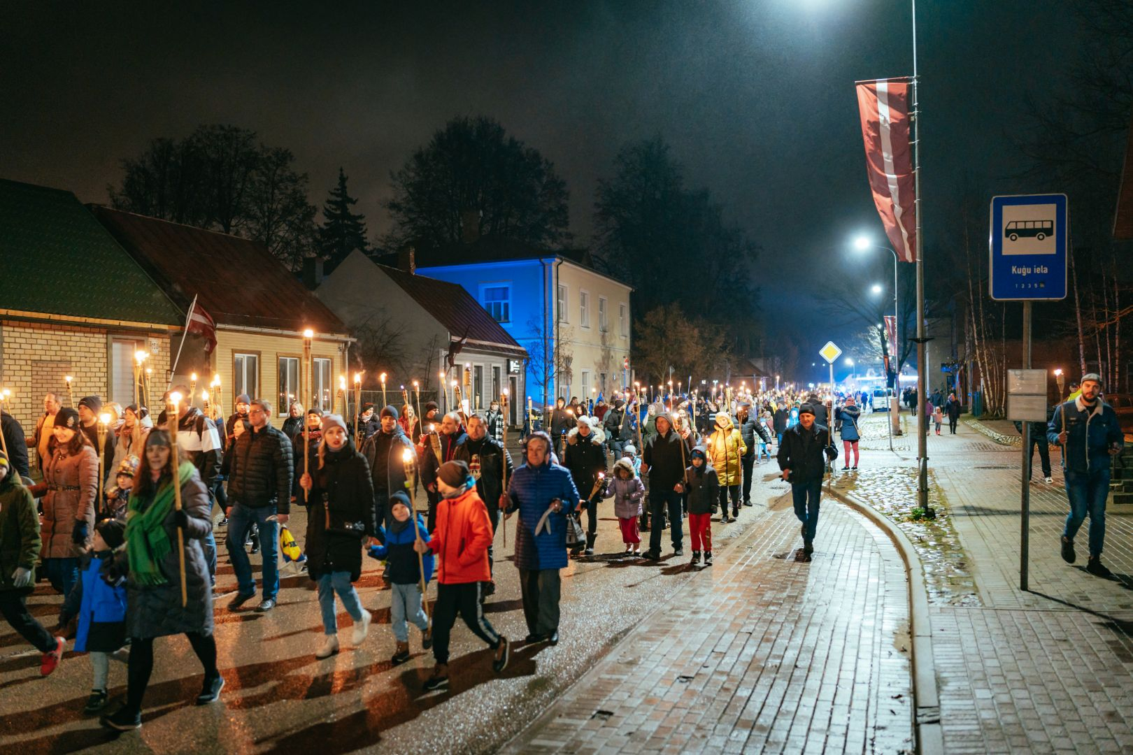 Jēkabpilī noteikti satiksmes ierobežojumi Lāpu gājiena laikā (SHĒMAS)