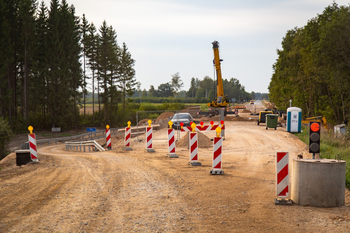 Turpinās valsts autoceļa Ilūkste (Virsaiši)-Bebrene-Birži pārbūve (FOTO)