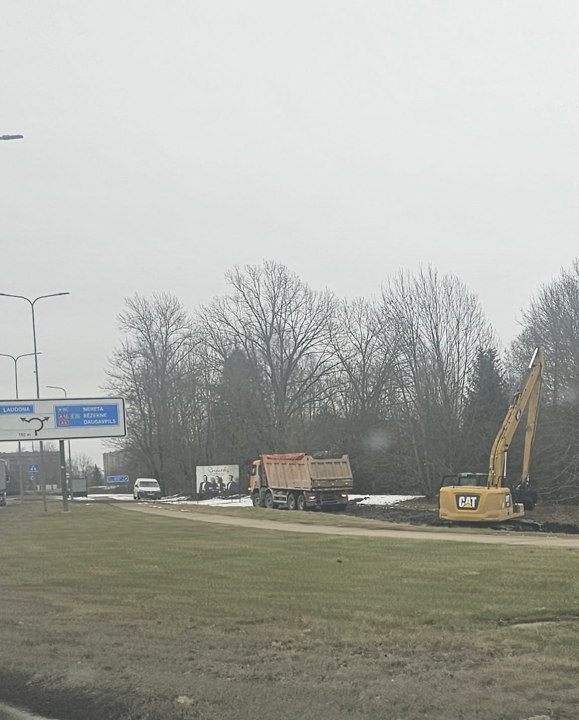 Jēkabpilī, Rīgas ielā, Pils dīķa tīrīšanas laikā noteikti satiksmes ierobežojumi (SHĒMA) (PAPILDINĀTS AR FOTO)