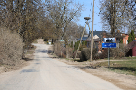 Aknīstē un Salas pagastā  kopumā trīs ceļu posmos notiek būvdarbi (FOTO)