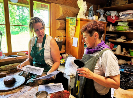 Rit darbs pie projekta ““Ķiermeļu” mantojums. Tradicionālā podniecība Sēlijā 19. un 20. gs.” (FOTO)