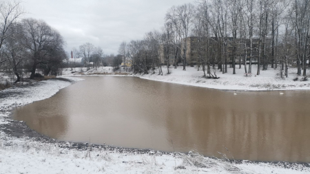 Jēkabpilī salabots Dzirnavu dīķa slūžu mehānisms (FOTO) 