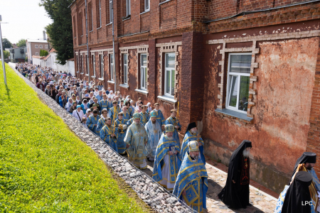 FOTOSTĀSTS: Svētdien Jēkabpilī pareizticīgie godināja Jakobštates ikonas atgriešanās 18. gadadienu