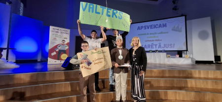 Valters Graudums no Jēkabpils 3. vidusskolas kļuvis par "Skaļās lasīšanas" Latgales fināla uzvarētāju (FOTO)