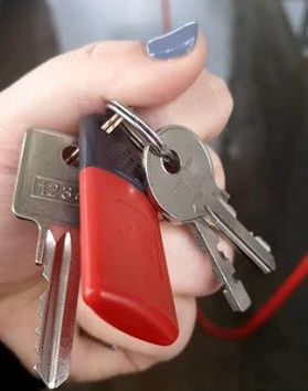 Jēkabpilī, Draudzibas aleja Carwash aparātā atrastas atslēgas