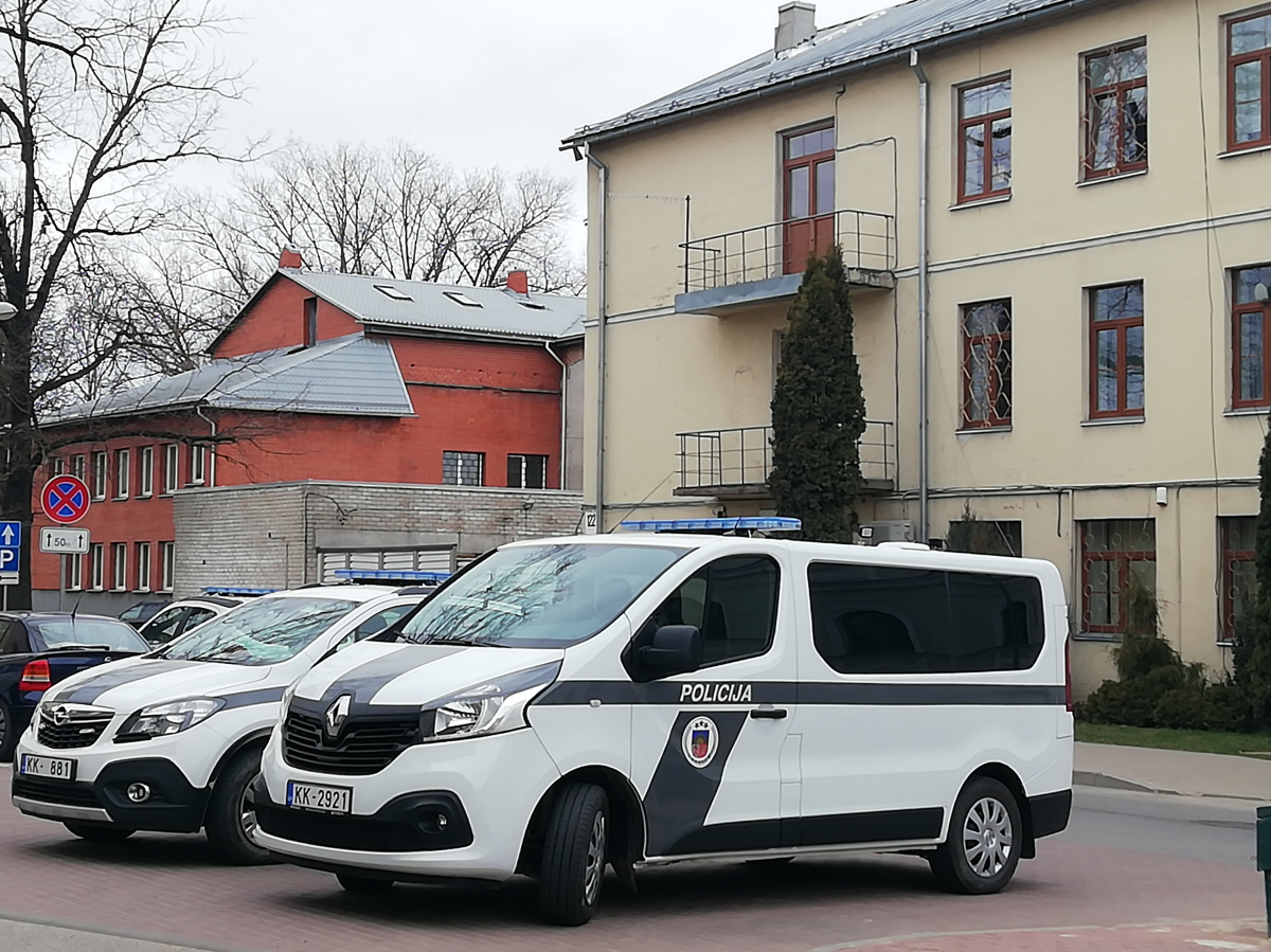 Brīvdienās Jēkabpils policijas iecirknī reģistrēti 46 likuma pārkāpumi