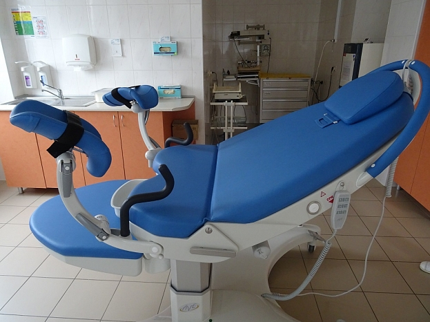 Nepiekrītot izmaiņām darba organizācijā, Jēkabpils slimnīcas četri Ginekoloģijas nodaļas ārsti iesnieguši atlūgumus