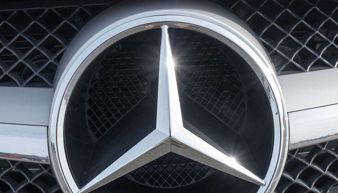 Jēkabpilī, Pils rajonā sestdien nozagta automašīna Mercedes-Benz