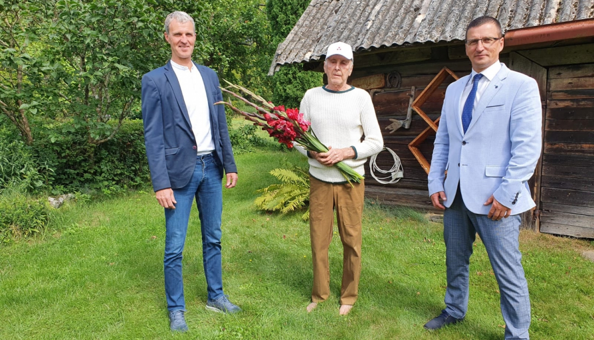 Jēkabpils novada pašvaldība sveic Aldoni Palkavnieku 90 gadu jubilejā