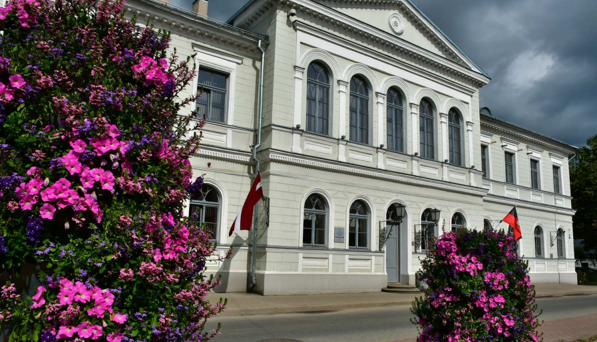 Jēkabpils novada domē vakcinējušies 100 procenti deputātu