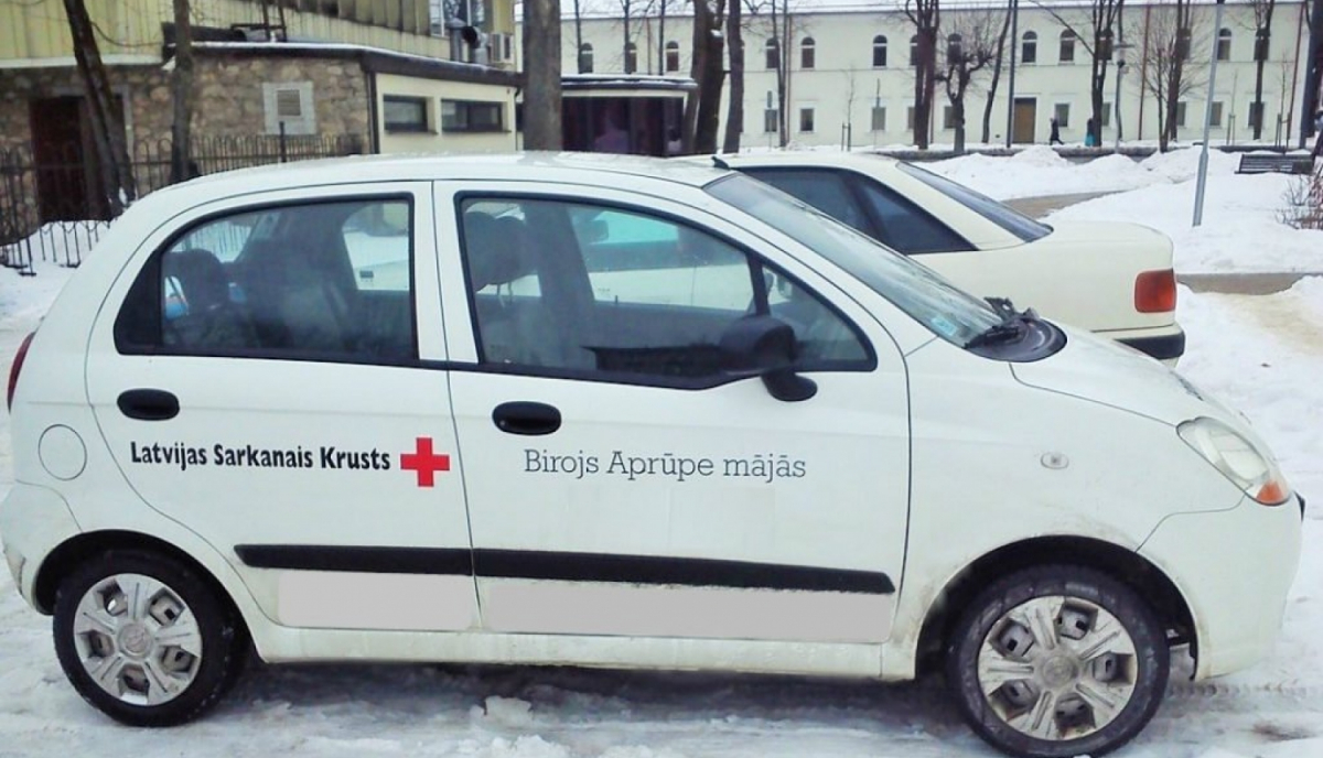 Biedrība “Latvijas Sarkanais Krusts” piedāvā aprūpes mājās pakalpojumu Jēkabpilī