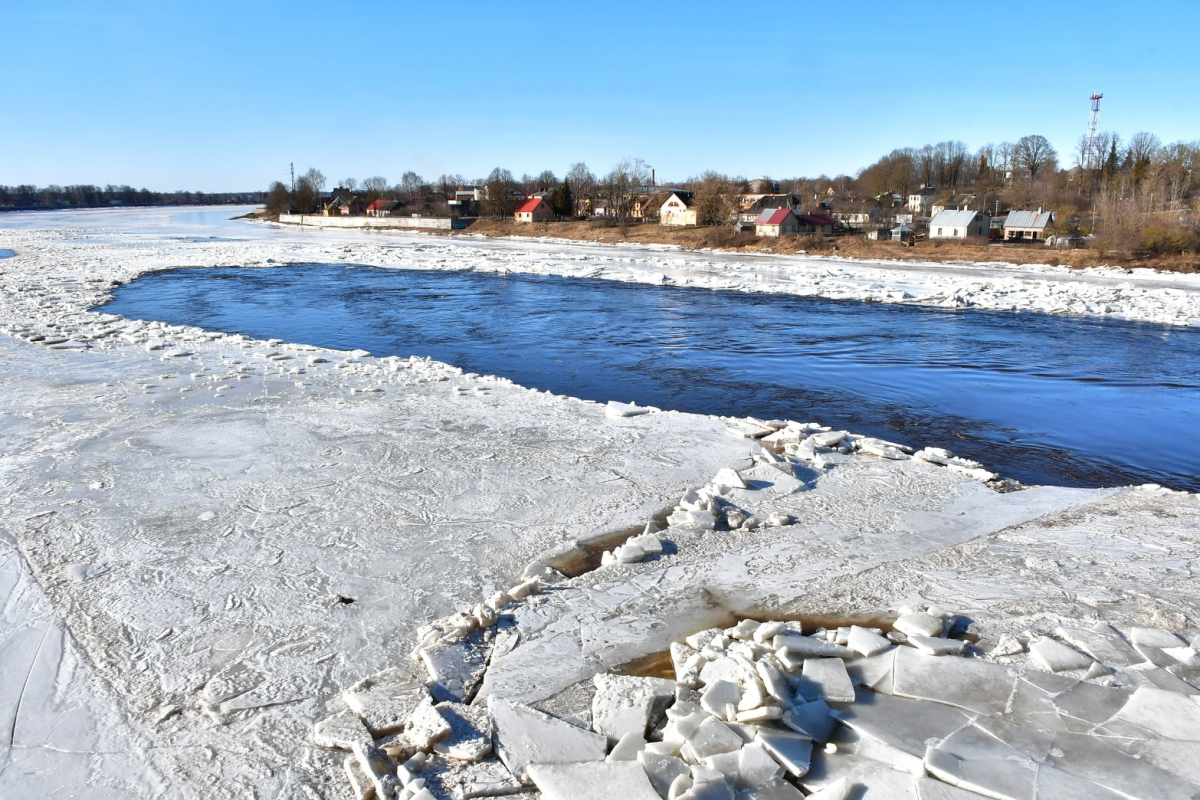 No 21.marta, aizliegts atrasties uz visām Jēkabpils novadā esošajām ūdenstilpēm