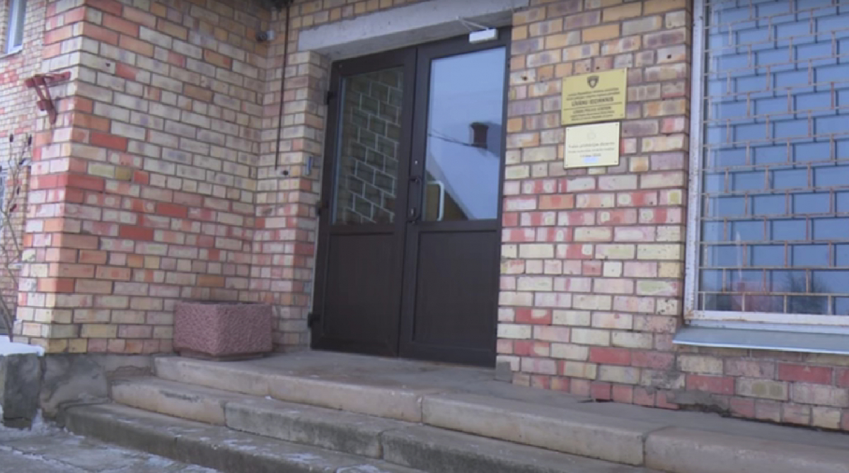 Policijā sākta disciplinārlieta par Līvānu iecirkņa durvju neaizslēgšanu