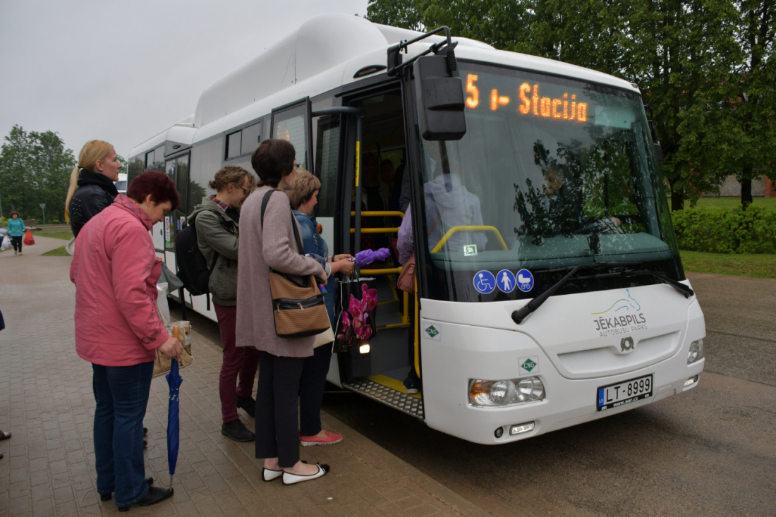 Pašvaldība piešķir tiesības SIA “Jēkabpils autobusu parks” sniegt sabiedriskā transporta pakalpojumus Jēkabpilī