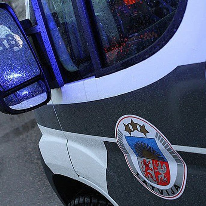 Jēkabpilī policija aizturējusi un saukusi pie atbildības autovadītāju, kurš pie stūres bija sēdies 2,72 promiļu reibumā