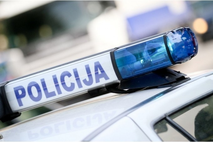 Jēkabpils policija par satiksmes noteikumu neievērošanu sākusi piecus administratīvo pārkāpumu procesus pret trim autovadītājiem