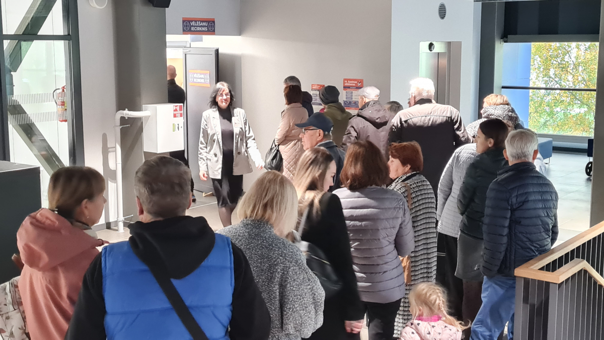 Iveta Upmace: Jēkabpils novadā vēlētāji ilgāk kā citās vēlēšanās uzturējās kabīnēs, visticamāk, pēdējā brīdī izlemjot par ko balsot