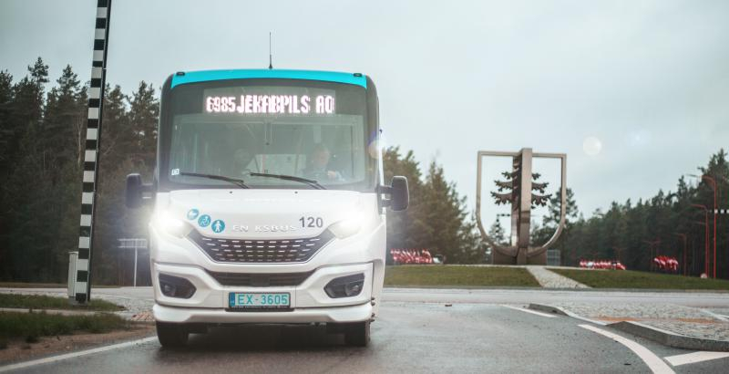 Noteiktas izmaiņas divos autobusu maršrutos Jēkabpils novadā