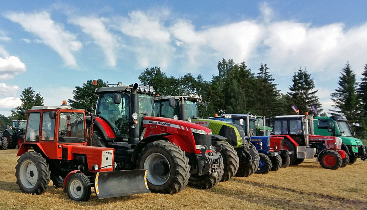 Pirms pavasara darbu uzsākšanas, Jēkabpils novadā norisināsies traktortehnikas tehniskās apskates (GRAFIKS)