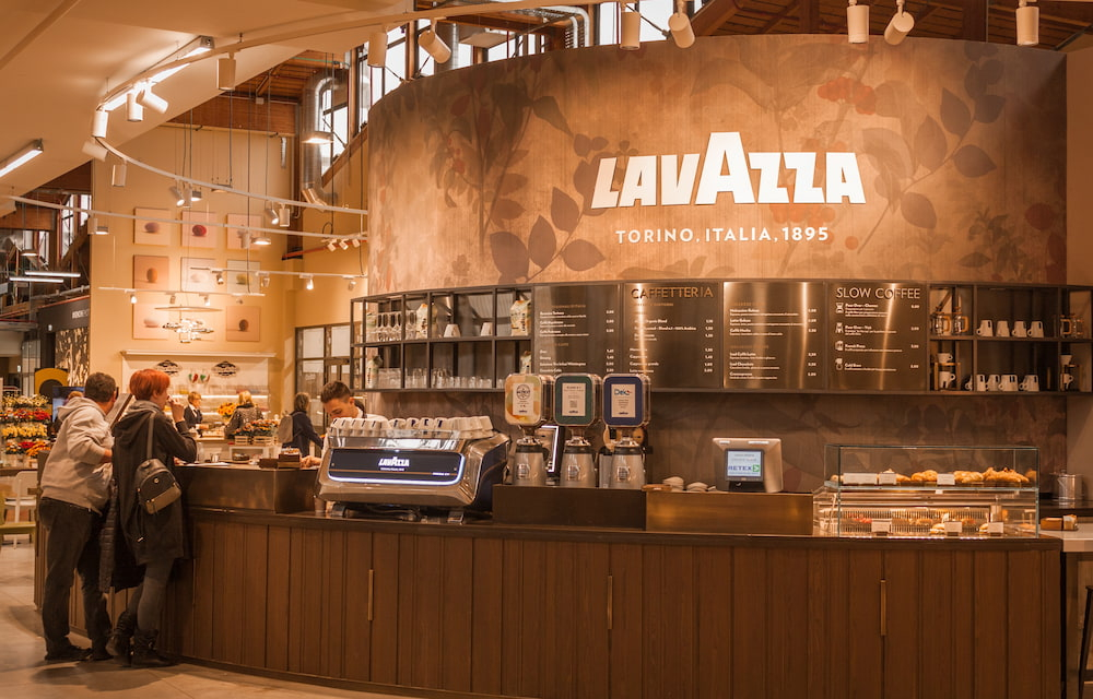 Vai zini, kāpēc itāļu zīmola Lavazza kafija ir tik iecienīta? 5 iemesli, kāpēc to izvēlas visā pasaulē