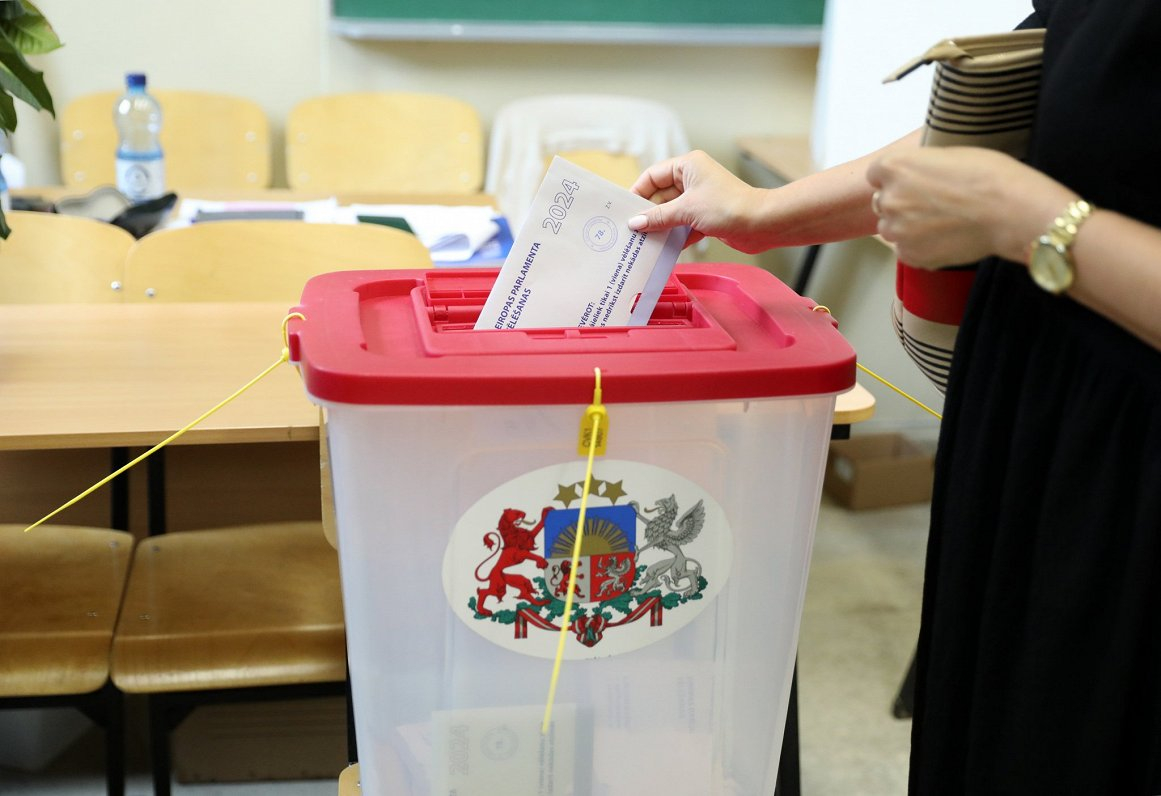 Jēkabpils novadā iepriekšbalsošanā Eiropas parlamenta vēlēšanās nobalsojuši 1025 vēlētāji