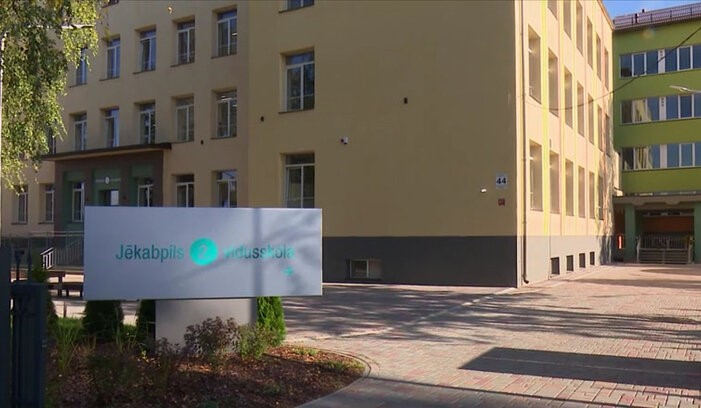 VK: Pašvaldībai pārdalot finansējumu par labu mazajām skolām, 2023.gadā Jēkabpils 2.vidusskola saņēma par 131 526 eiro mazāku mērķdotāciju 