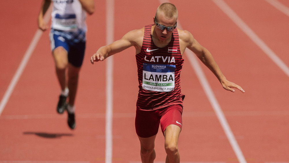 Latvijas Vieglatlētikas savienības balvu -  Gada U18 vieglatlēts saņem Emīls Lamba 