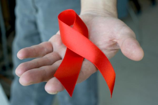 Aicina bez maksas veikt HIV testus