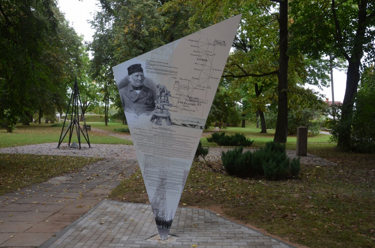 Šovasar ar vairākām aktivitātēm atzīmēs Strūves ģeodēziskā loka punkta “Jacobstadt” 200 gadi