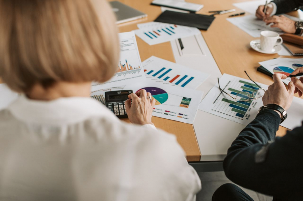 Kredītu veidi uzņēmumiem: no apgrozāmo līdzekļu līdz investīciju finansējumam