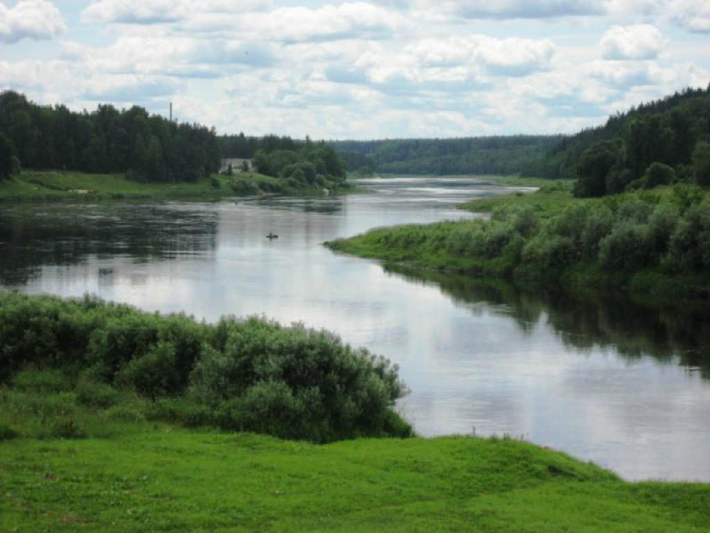 Siltākais ūdens Zemgales un Latgales upēs, aukstākais - Rīgas līča rietumu piekrastē