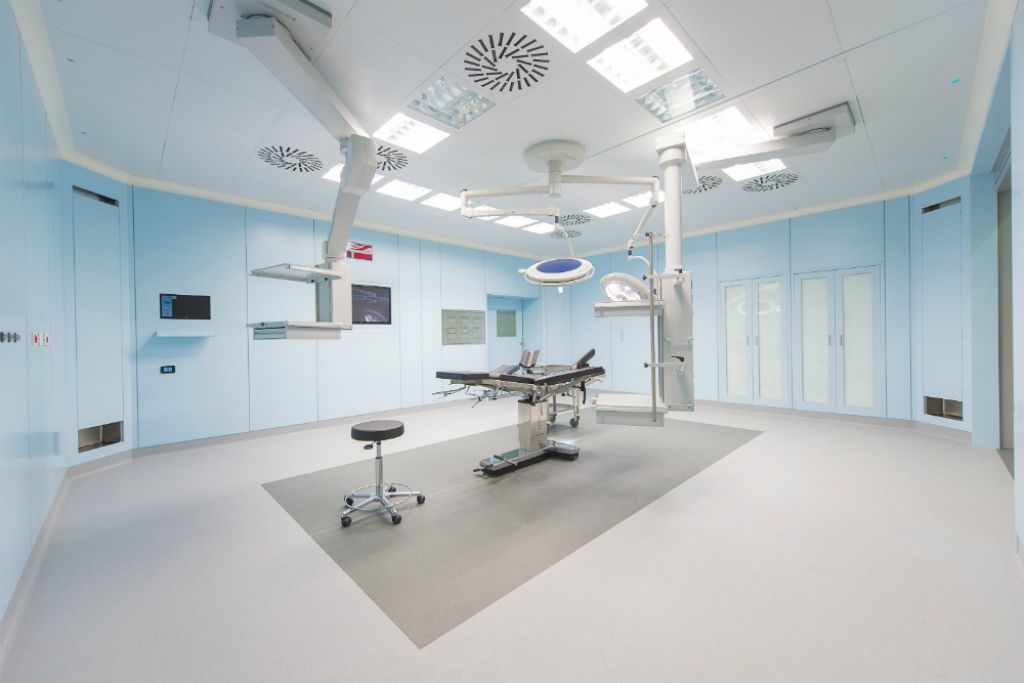 Jēkabpilī top pirmā moduļu tipa medicīnas iestāde Latvijā – magnētiskās rezonanses centrs (FOTO)