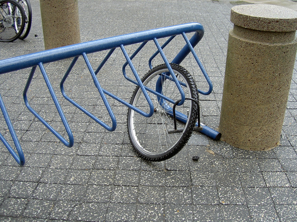 Policija atgādina par velodrošību