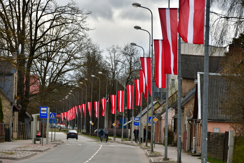 Svinam Latvijas svētkus Jēkabpilī