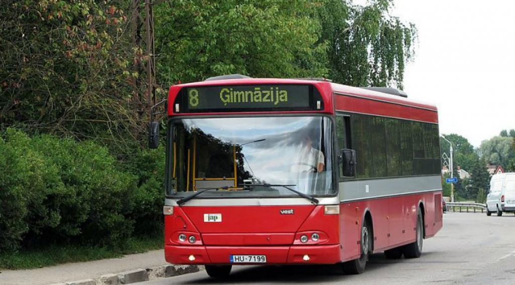 Jēkabpils pasažieru aptaujā pozitīvo vērtējumu vairāk nekā pērn (Aptaujas grafiki)