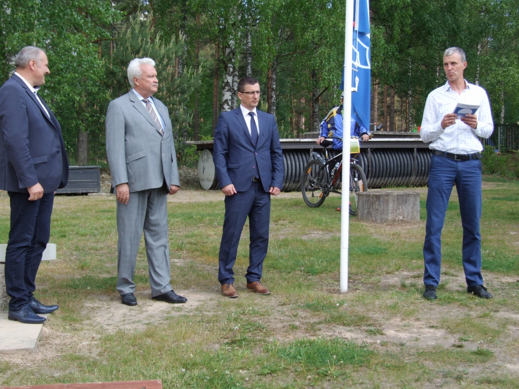 Radžu ūdenskrātuves galvenajā peldvietā jau devīto gadu plīvo Zilais karogs (FOTO,VIDEO)