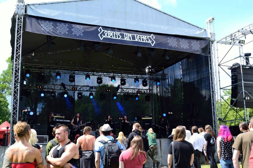 Viesītes novadā sāksies starptautiskais smagās mūzikas festivāls "Zobens un Lemess"