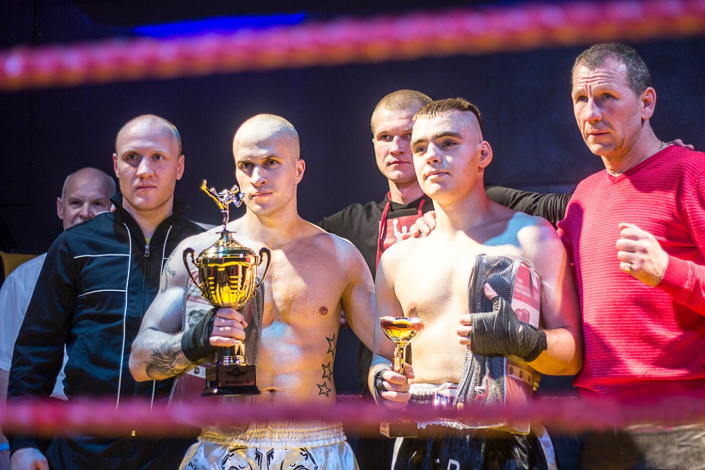 Fotoreportāža no "Citas atpūtas": boksa cīņas noslēdzas ar līvānieša Zigmunda Rudzīša uzvaru!