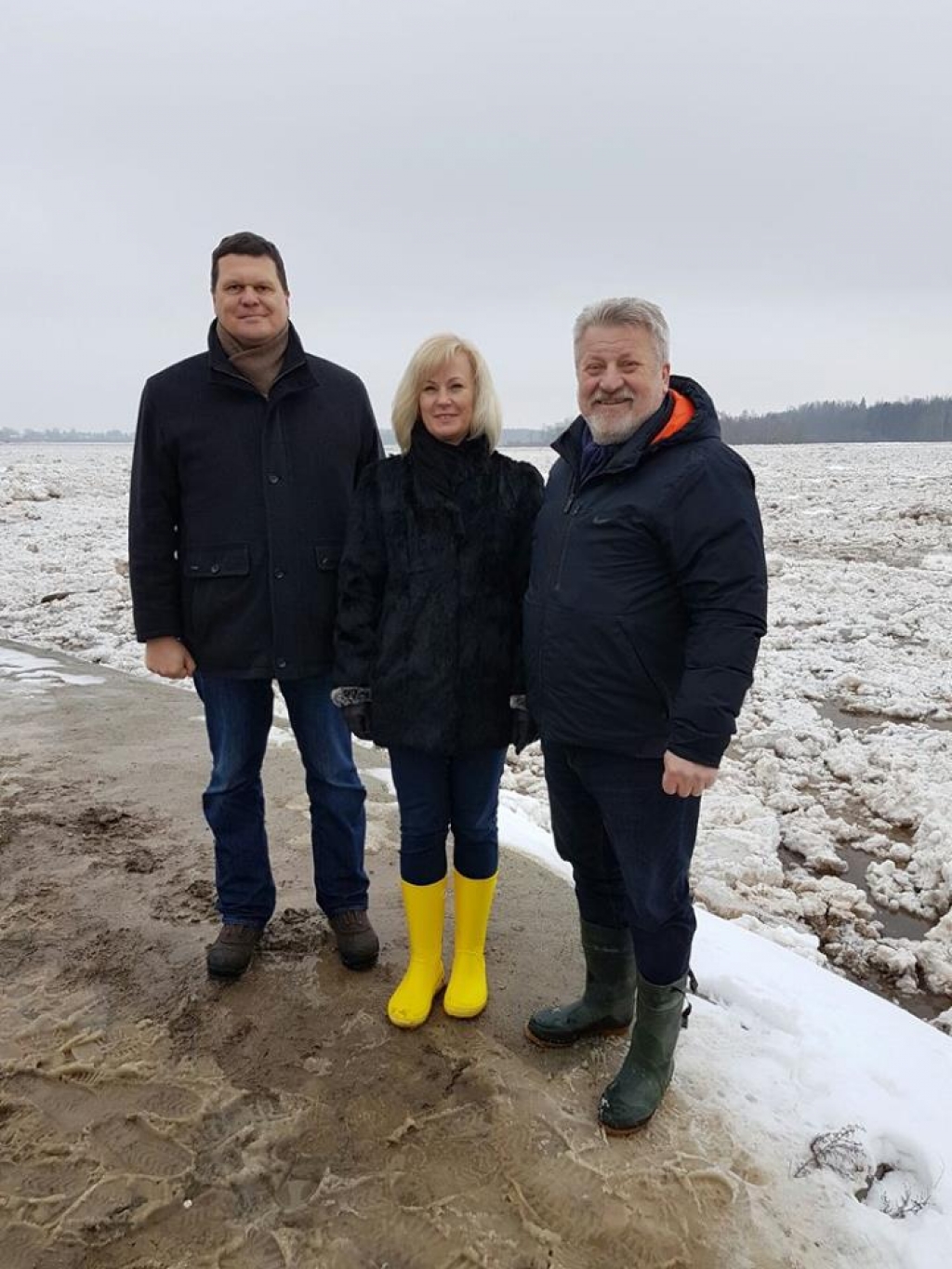 Pļaviņām sola nepieciešamības gadījumā valsts palīdzību plūdu radīto zaudējumu novēršanai (FOTO)