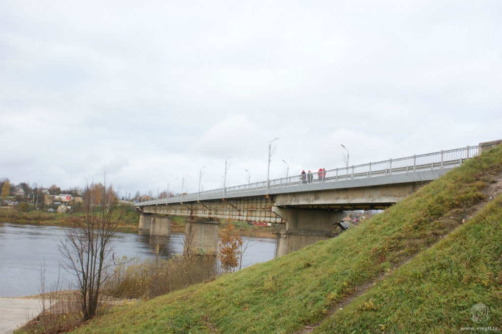 Ūdens līmenis Daugavā pazeminās, pārējās upēs līmenis joprojām svārstīgs