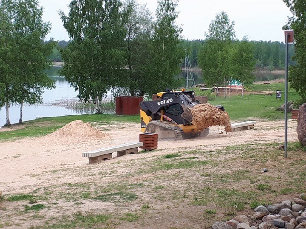 Tiek uzlabota Ražu ūdenskrātuves galvenā pludmale(FOTO)