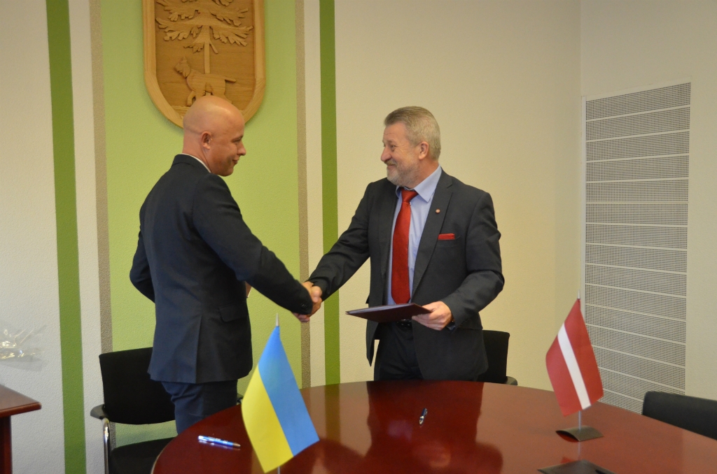 Jēkabpils noslēdz sadraudzības līgumu ar Ukrainas pilsētu Mirgorodu