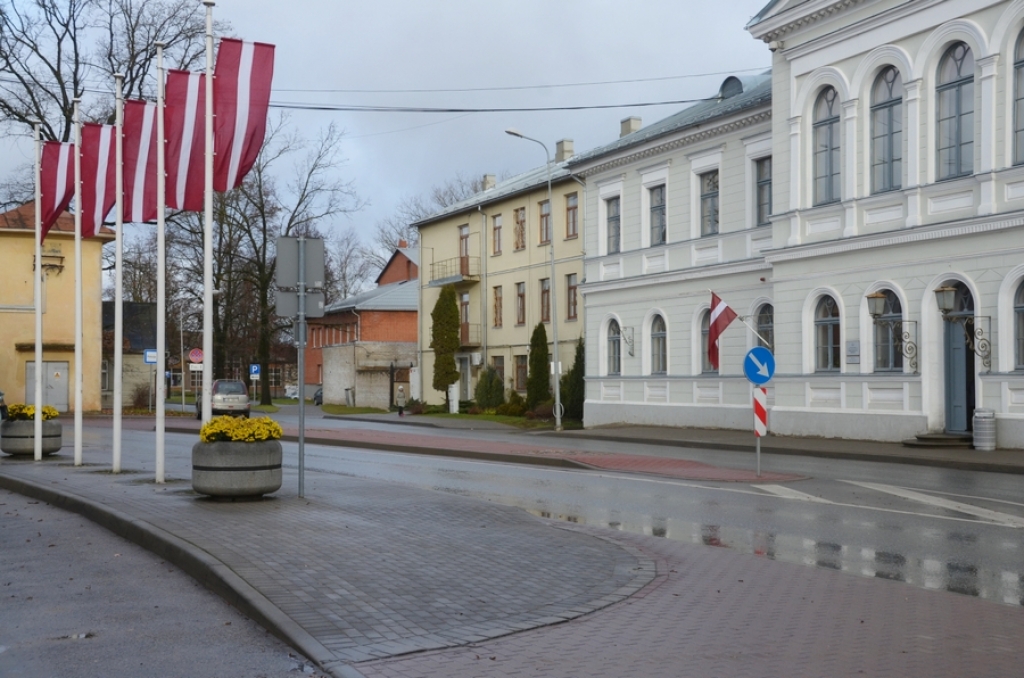 Aicina pieteikties skolēnus, kuri vasarā vēlas strādāt Jēkabpils pilsētas labiekārtošanas darbos